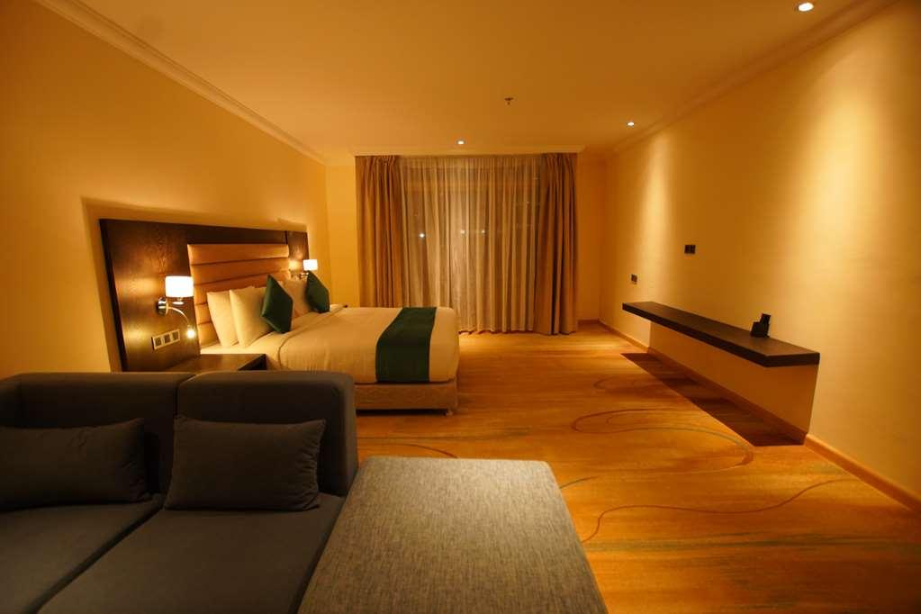 Best Western Premier Dynasty Аддис-Абеба Номер фото
