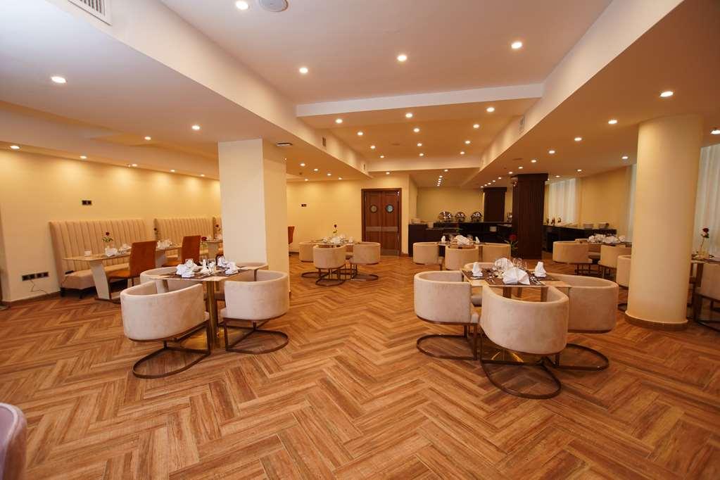 Best Western Premier Dynasty Аддис-Абеба Ресторан фото